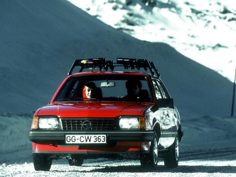  Opel Ascona 1984 года  (фото 3 из 11)